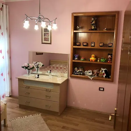 View Apartment! 200m2 Appartamento