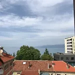 View Apartment! 200m2 *