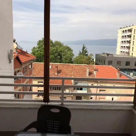 View Apartment! 200m2 شقة *