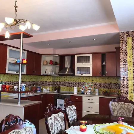 View Apartment! 200m2 * بورغراديك